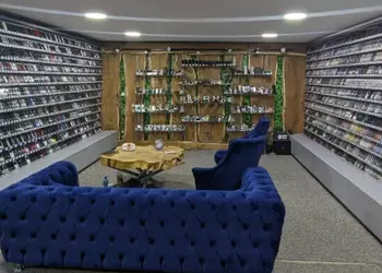 Рекорд в Книге Гиннесса: житель Румынии собрал коллекцию из 3456 мобильных телефонов