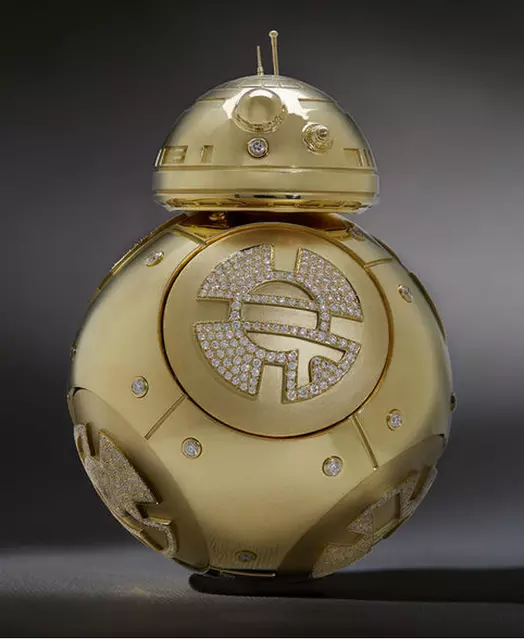 Модель робота Sphero BB-8 за 135 000 долларов