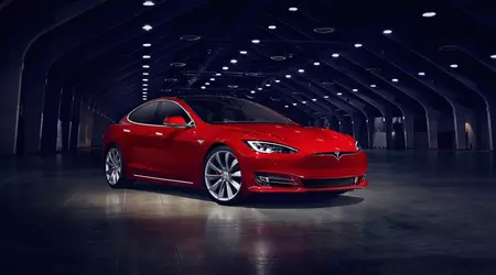 Маск оголосив, що Tesla Model S і Model X знімуть з виробництва