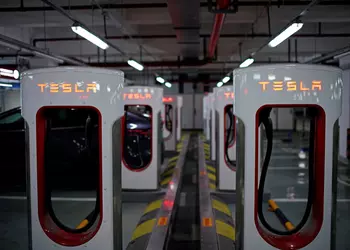 Tesla снова поднимет цены в Китае