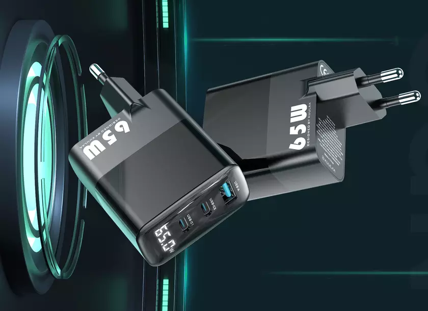 Зарядное устройство KUULAA с экраном, тремя портами и мощностью в 65 Вт за $15