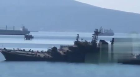 Maritime drones attacked rf military base in Novorosiysk, the attack damaged the large landing ship Olenegorsk Miner