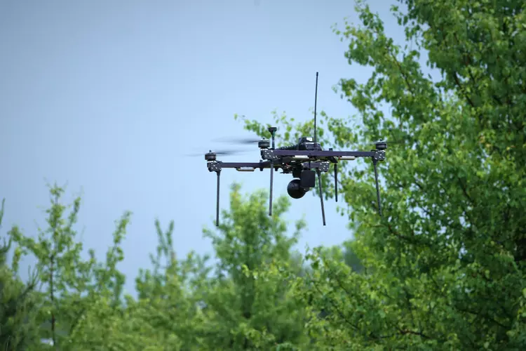 L'Ukraine crée ses "Mavics" en raison ...