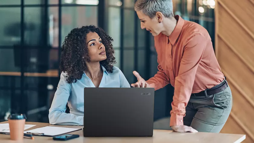 Acer TravelMate P6 – бизнес-ноутбук с OLED-дисплеем, чипом Raptor Lake и поддержкой 5G по цене от €1399