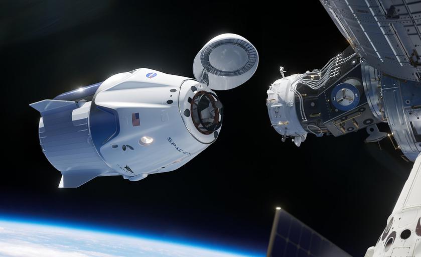 NASA вновь отложило запуск космического корабля SpaceX Dragon с экипажем к МКС из-за переносов пуска ракеты Falcon Heavy
