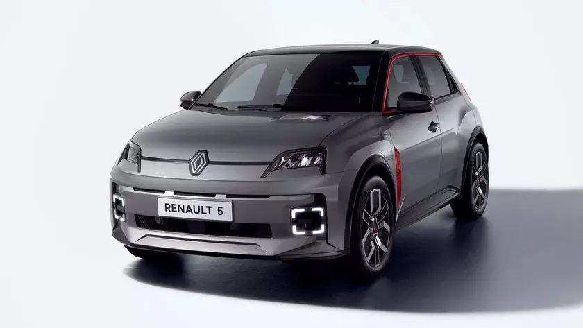 Renault 5 E-Tech 2027 в новом красном цвете