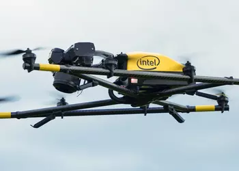 Intel выпустила промышленный дрон Falcon 8+