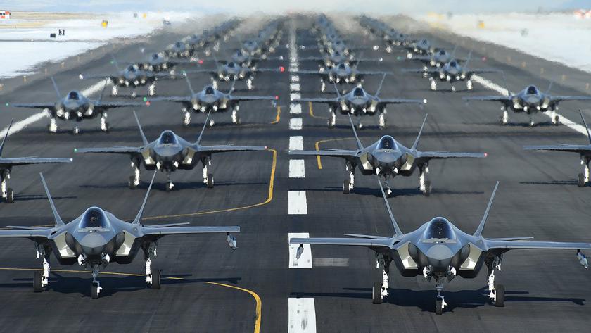 Lockheed Martin уже поставила 894 истребителя пятого поколения F-35 Lightning II по всему миру