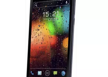 5-дюймовый двухсимный Android-смартфон Fly IQ454 EVO Tech 1