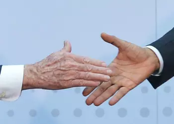 Конфликт с ZTE решен: США снимут санкции за $1 млрд