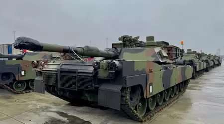 First US M1A2 SEPv3 Abrams tanks arrive in Poland