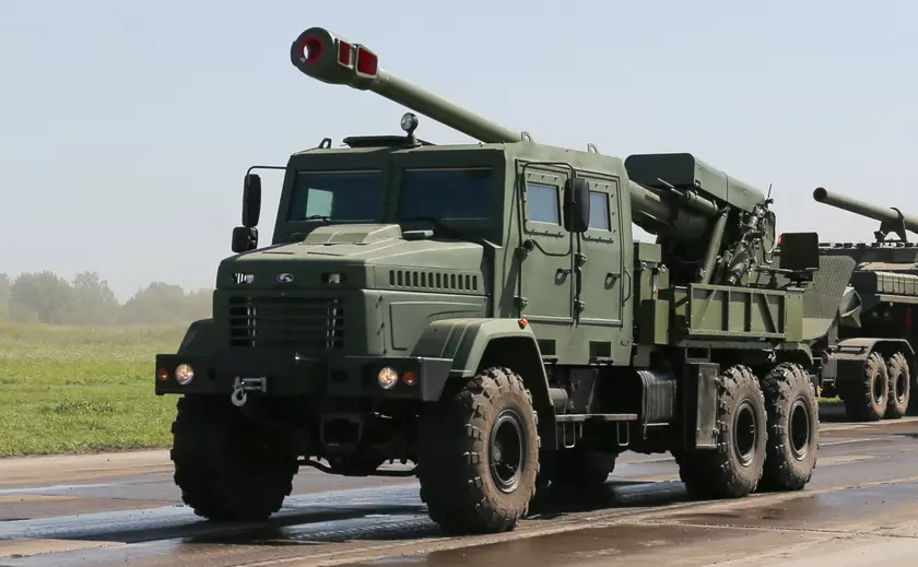 Вооружённые Силы Украины показали редкие кадры огневой работы 155-мм украинской самоходной гаубицы «Богдана»