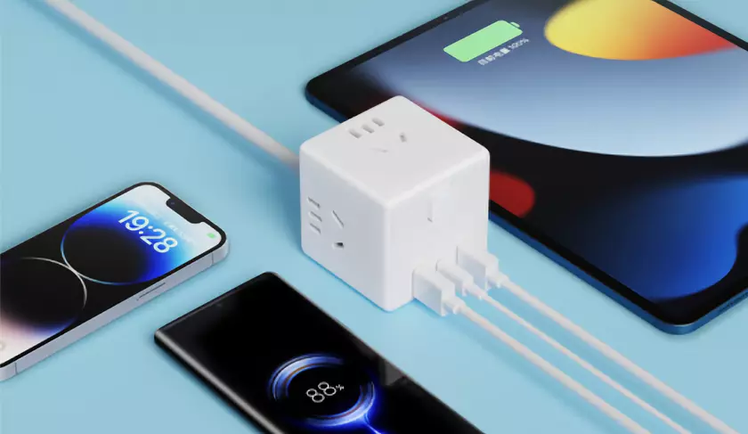 Xiaomi выпустила Rubik Cube Converter Pro: квадратный разветвитель с тремя розетками, тремя USB-портами и поддержкой зарядки до 33 Вт