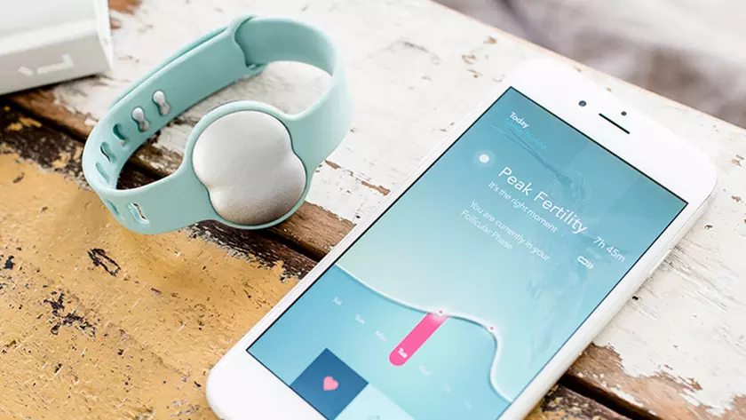 Умный браслет Ava  может определить беременность