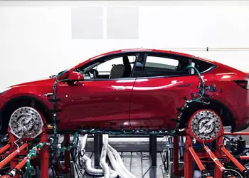 Stellantis, Toyota, Ford, Subaru и Mazda могут создать «суперпул» с Tesla, чтобы избежать штрафов ЕС