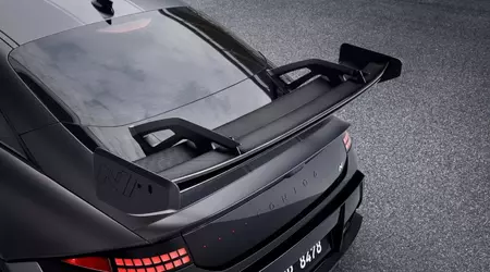 Hyundai has introduced a carbon kit for 7,500 dollars for the Ioniq 6 N