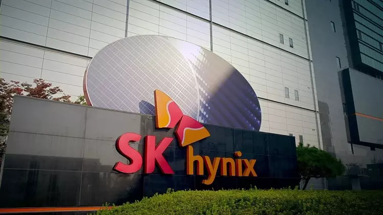 SK Hynix is weeks away from ...