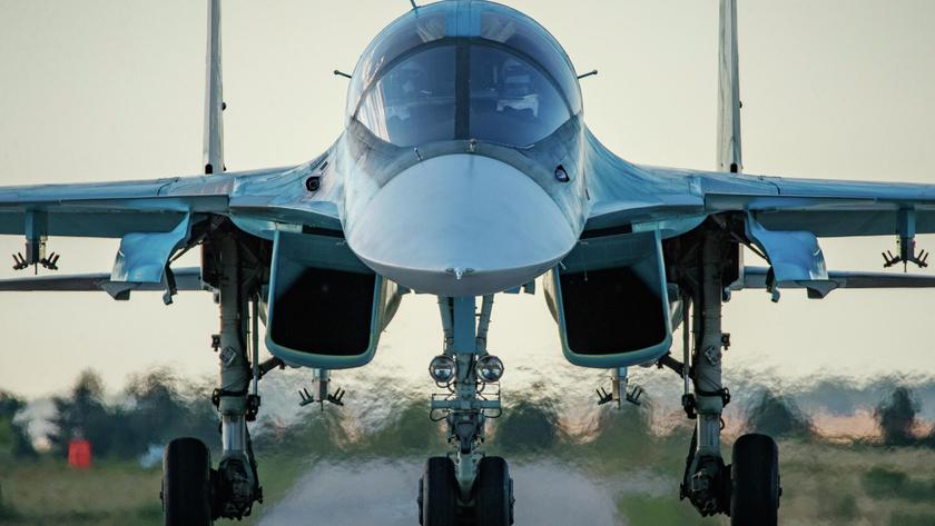 В Крыму мог самоуничтожиться сверхзвуковой истребитель-бомбардировщик СУ-34 стоимостью до $50 млн