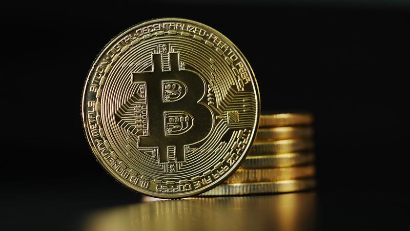Bitcoin-Wert zum ersten Mal seit Juni über 25 Tausend Dollar