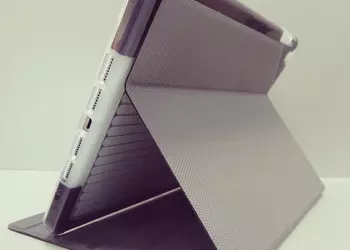 Instagagadget: Кто узнает модель чехла и производителя?