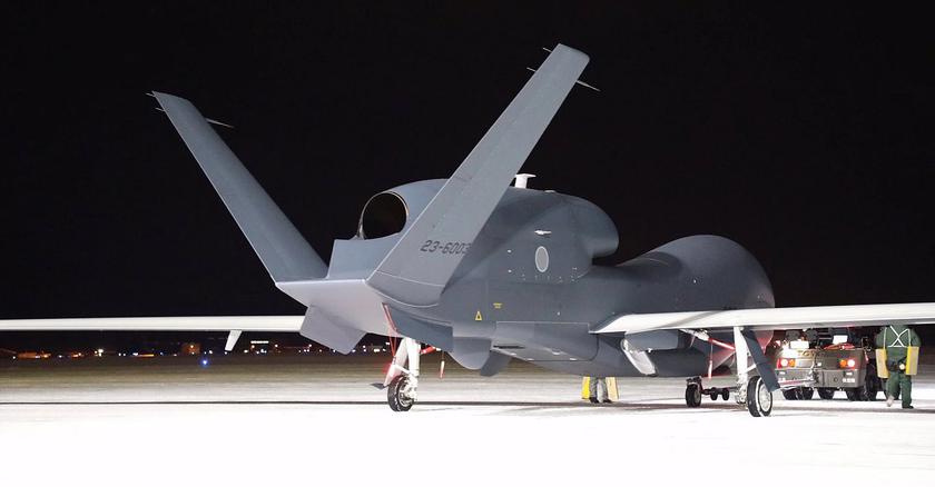 Япония получила последний стратегический дрон RQ-4B Global Hawk по контракту на $500 млн