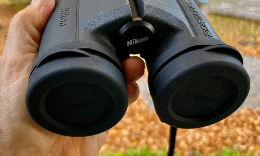 Binocular blindado Nikon PROSTAFF P7 10x42
