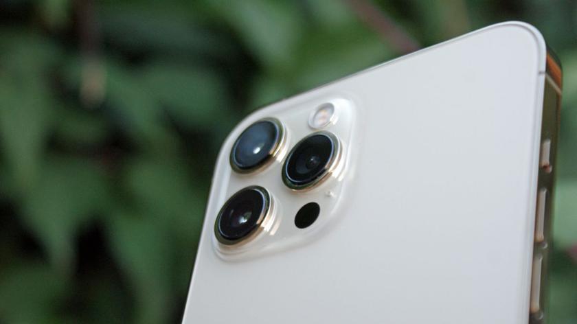 Apple добавит перископическую камеру лишь в 2023 году в iPhone 15 Pro и iPhone 15 Pro Max