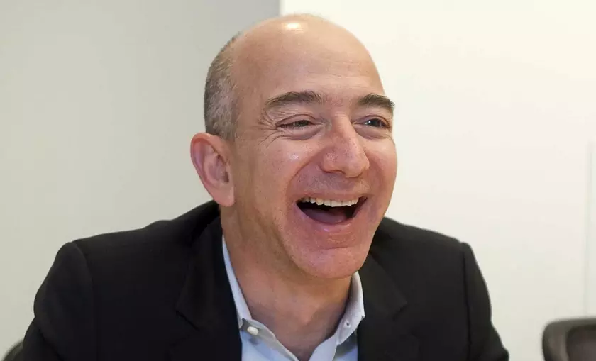 Глава Amazon Джефф Безос вернул себе звание самого богатого человека в мире