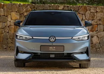 Германия запускает новую программу поддержки электромобилей и гибридов