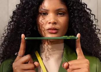 Motorola Edge 70 в версии 12/512ГБ ожидается в Украине в начале декабря 2025