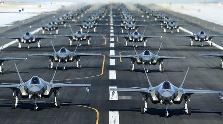 Lockheed Martin et l'Allemagne ont signé le premier contrat dans le cadre du programme d'acquisition d'avions de combat de cinquième génération F-35 Lightning II, d'une valeur de 9 milliards de dollars.