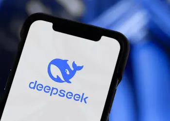 DeepSeek столкнулся с перегрузкой серверов из-за высокой популярности
