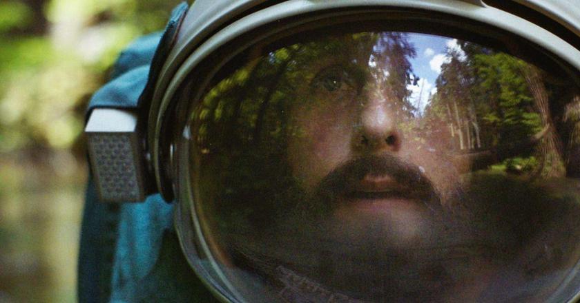 Вышел трейлер к новому фильму от Netflix "Spaceman" с Адамом Сэндлером в главной роли