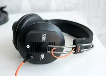 Убийцы гигантов? Обзор изодинамических наушников Fostex T50RP Mk3
