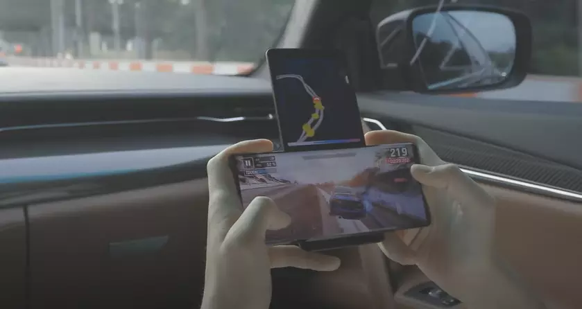 Время экспериментов: LG Wing с двумя экранами станет первым устройством Explorer Project