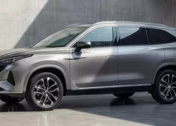 MG представила семиместный PHEV — MGS9