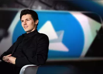 Samsung Galaxy A52 гендиректора Telegram, Павла Дурова расклеился из-за жары в Дубае