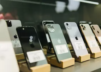 Китаец провел Apple, несколько лет меняя поддельные iPhone на оригинальные. Он заработал $1 млн и более 2 лет тюрьмы