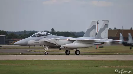 Boeing achève la livraison d'avions de combat F-15QA Eagle à l'armée de l'air royale du Qatar dans le cadre d'un contrat de 12 milliards de dollars.