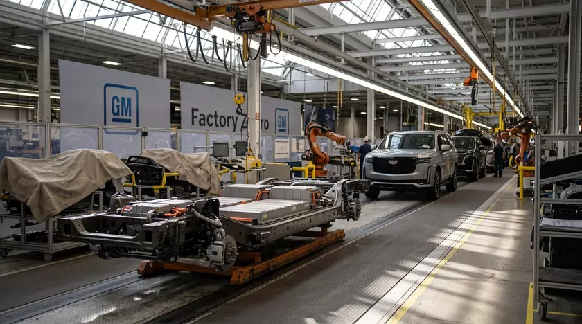 GM електричні пікапи Sierra Escalade IQ