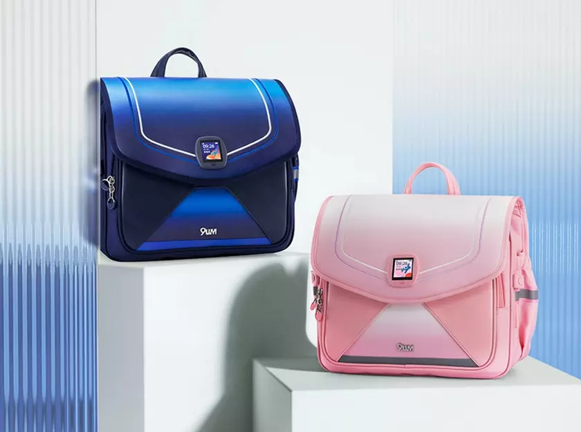 Huawei представила 9um Smart Positioning Children Schoolbag: детский рюкзак с LCD-экраном, защитой IP67, GPS и HarmonyOS на борту