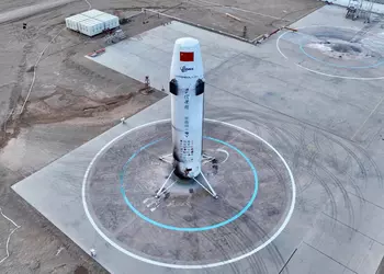 Китайская ракета Hyperbola-2 подпрыгнула на 343 метра и совершила точную мягкую посадку с отклонением менее 30 см