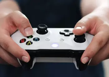 Инсайдер: Microsoft работает над тремя контроллерами для Xbox, один из которых максимально похож на DualSense от PS5