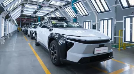 Toyota і Pony.ai представили в Китаї нове роботаксі bZ4X