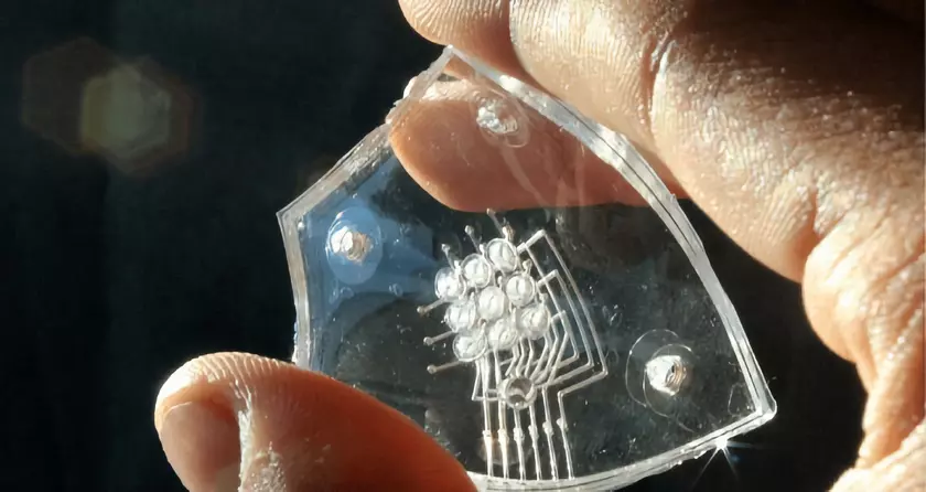 Разработан дисплей с надувными точками для людей с нарушениями зрения