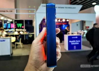 Вот это кирпич! Energizer Power Max P18K Pop: смартфон с самым мощным аккумулятором на MWC 2019