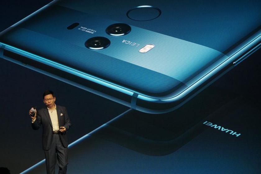 Huawei работает над созданием смартфона с гибким дисплеем