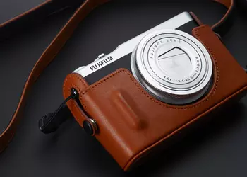 Fujifilm XQ2: цифрокомпакт с несменной оптикой премиум-класса