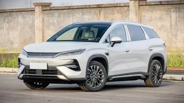 BYD Song Ultra EV Unveiled: First ...