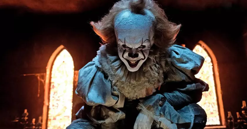 Новый взгляд на Пеннивайза: анализ персонажа в фильме 'Оно'